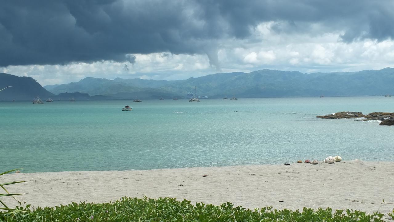 Ketapang Resort Karanghawu Exteriér fotografie