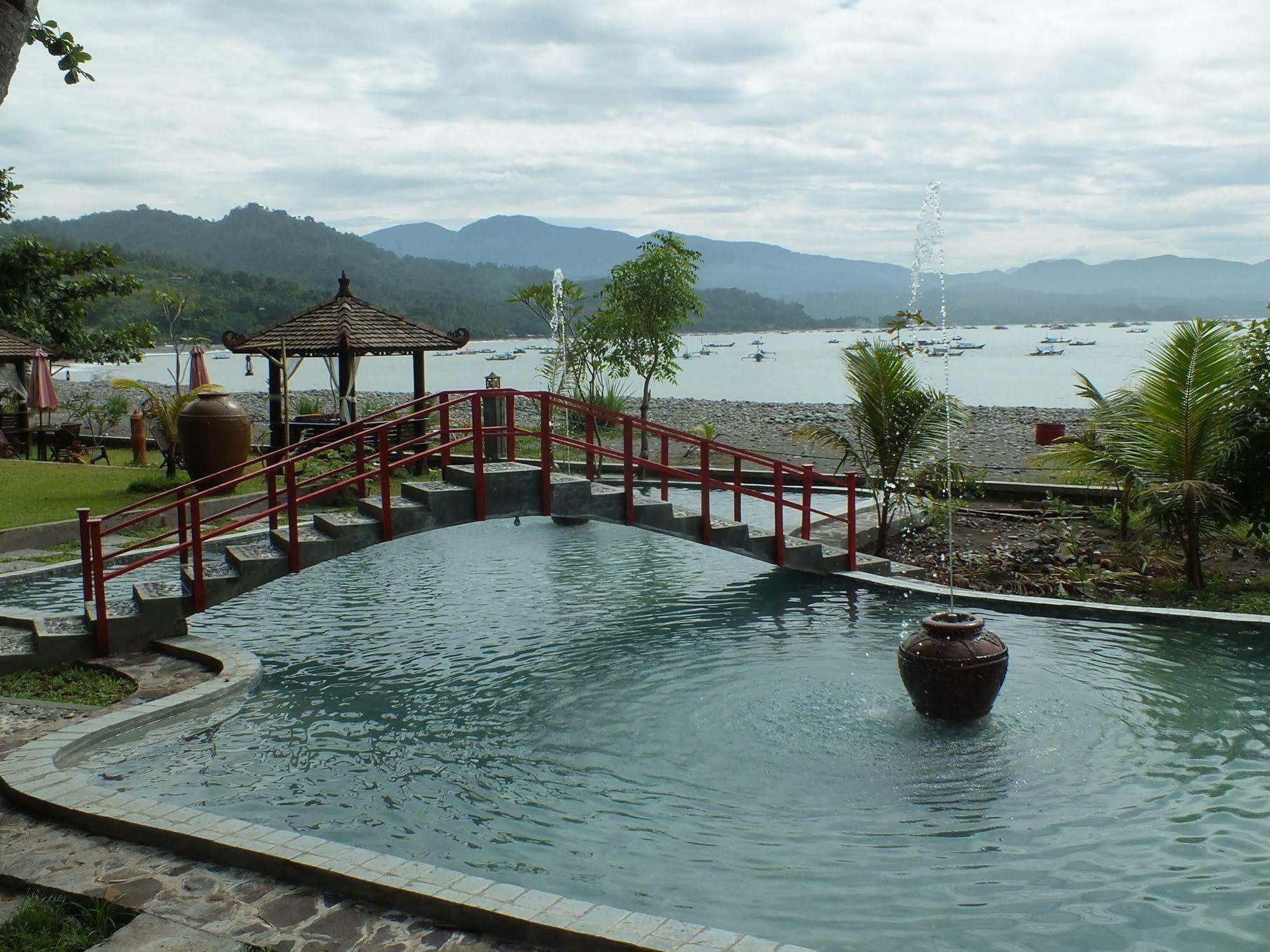 Ketapang Resort Karanghawu Exteriér fotografie
